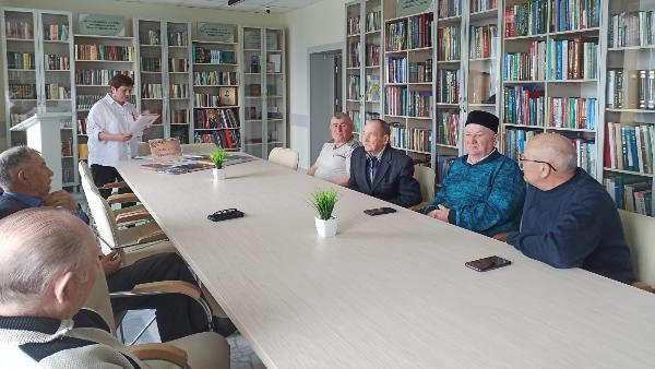 Патриотический час в клубе «Олкэннэр»