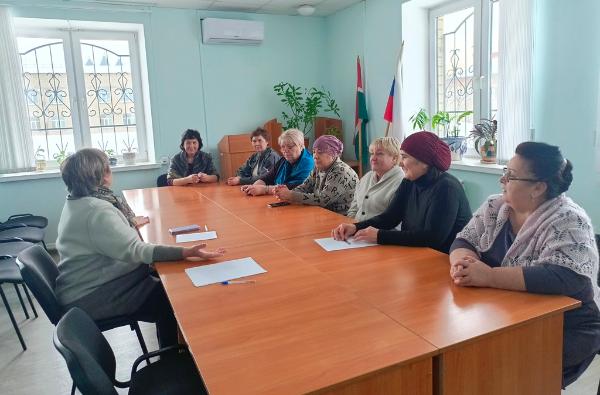 Обучение пенсионеров Нурлата основам правовых знаний