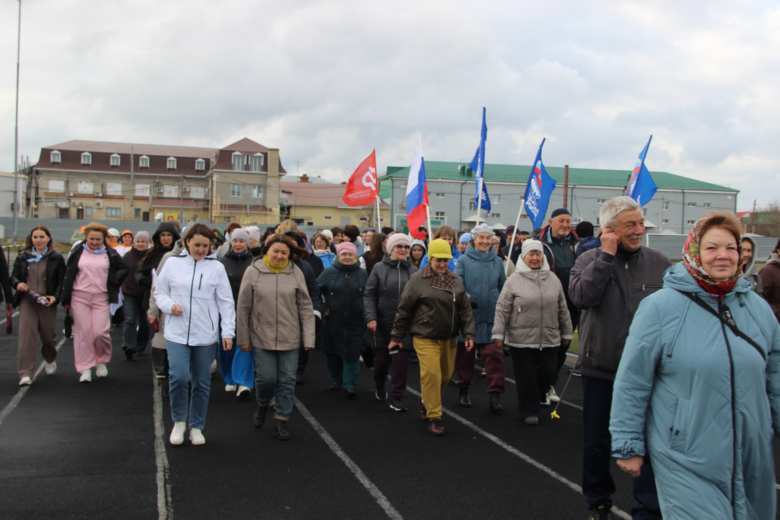 Оздоровительная акция "10000 шагов к жизни вместе" Оздоровительная акция "10000 шагов к жизни вместе"