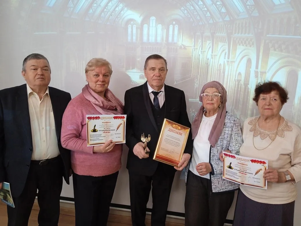Литературно-поэтический фестиваль «Я – автор» Литературно-поэтический фестиваль «Я – автор»