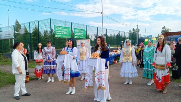 Выставка серебряных волонтеров Азнакаевского района