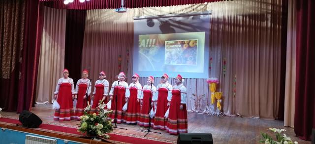 Союз пенсионеров поздравил односельчан с праздником