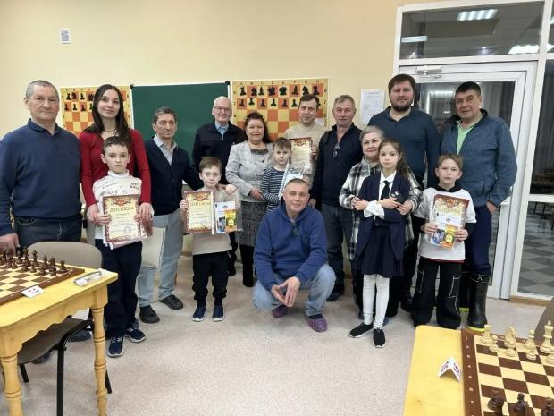 1 этап республиканского турнира по шахматам «Связь поколений»