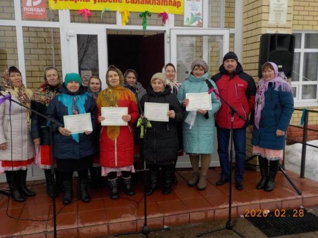 Пенсионеры овладели навыками работы с компьютером