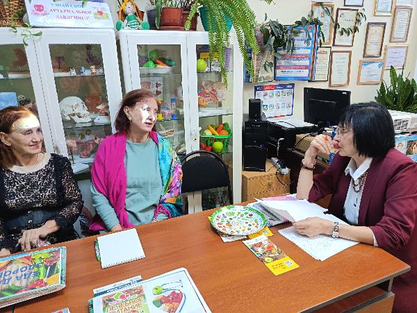 В Азнакаево прошли лекции в школе активного долголетия