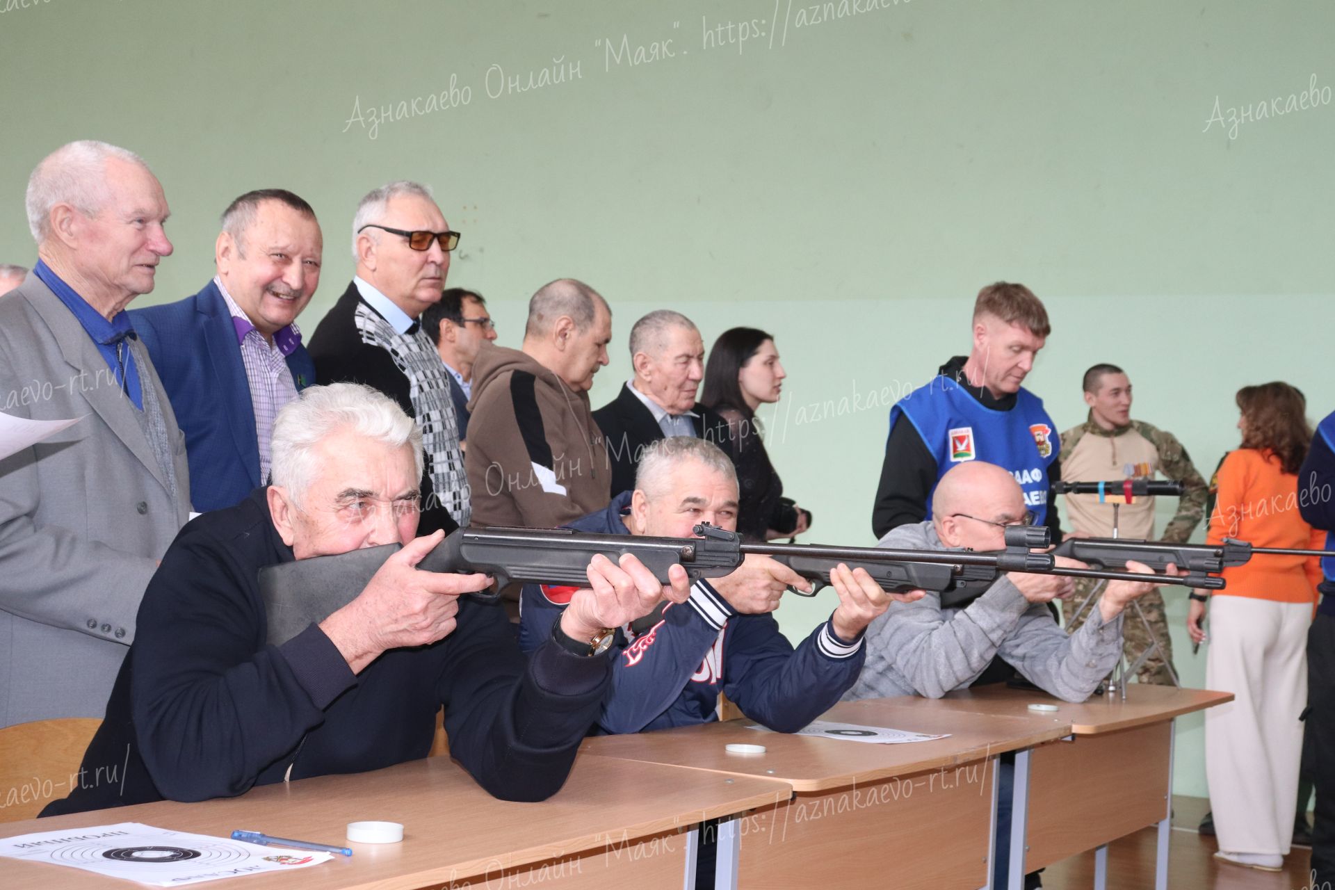 в Азнакаево прошел  конкурс «Ворошиловский стрелок» для ветеранов