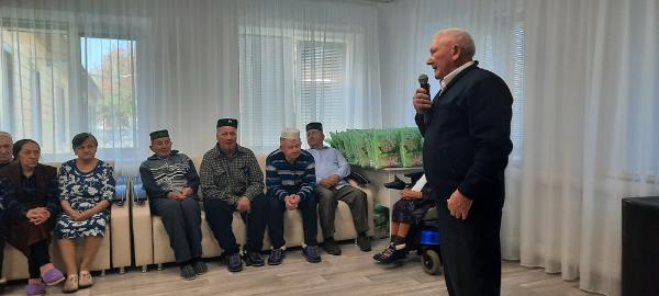 Поздравление в доме-интернате с днем пожилых людей