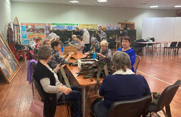 Спасские активисты «серебряного возраста» вносят свой посильный вклад в поддержку воинов участвующих в специальной военной операции.