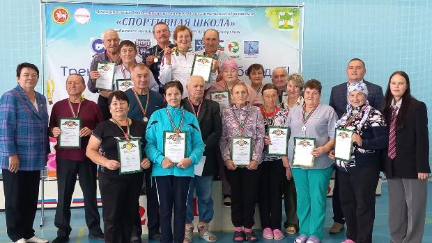 Соревнования для пожилых по плаванию