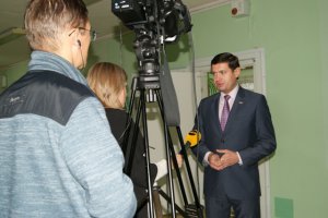Интервью телеканалу «РЕН-ТВ»: челнинские пенсионеры изучают компьютерные программы