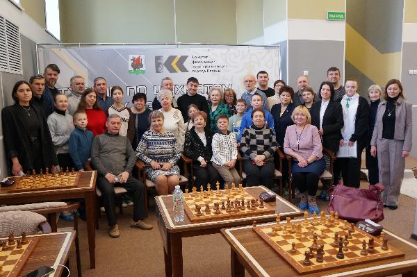 Городской турнир по шахматам ”Связь поколений”