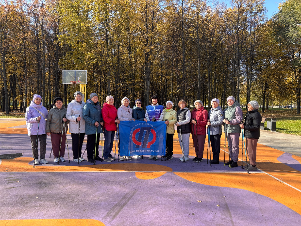 Активная жизнь в парках: Скандинавская ходьба для здоровья и настроения