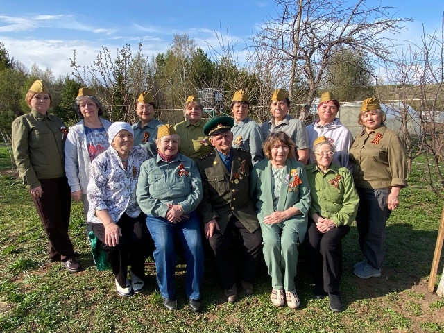 Песни в солдатских шинелях