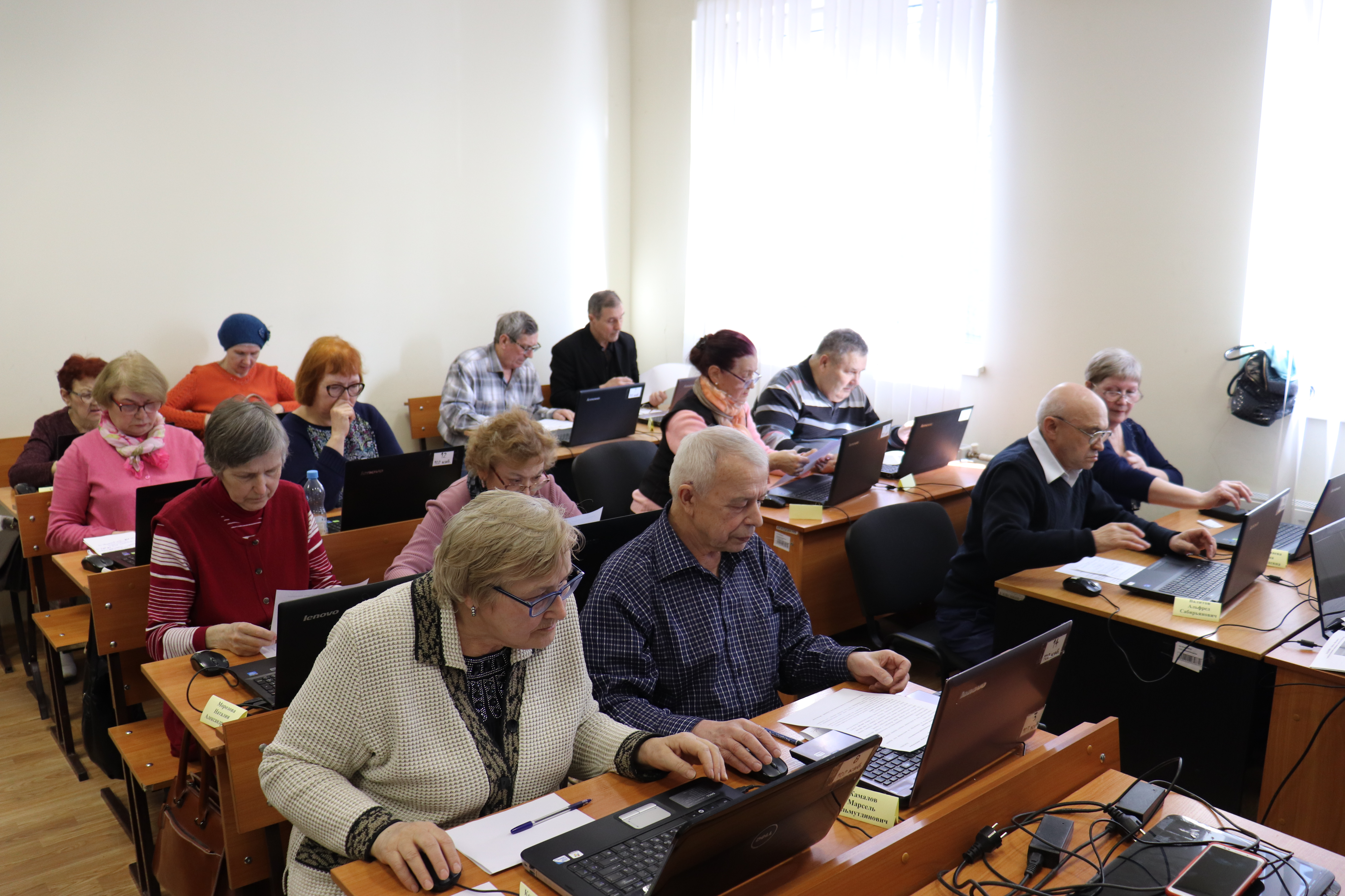 Выпускники Университета третьего возраста г. Казани приняли участие в первом  этапе  республиканского конкурса по компьютерному  многоборью среди пенсионеров