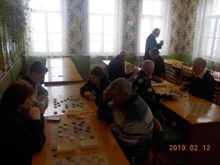 1 этап темпо-турнира по шашкам и шахматам