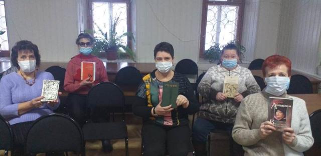 Занятия в группе «Культура и просвещение» продолжаются