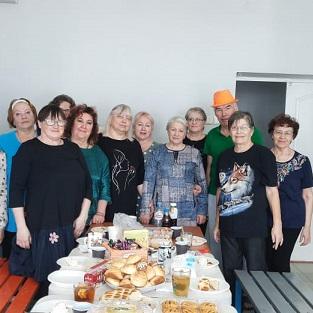 Женский праздник в группе ЗОЖ 
