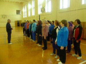 Алькеевские пенсионеры занимаются в школе Здоровья