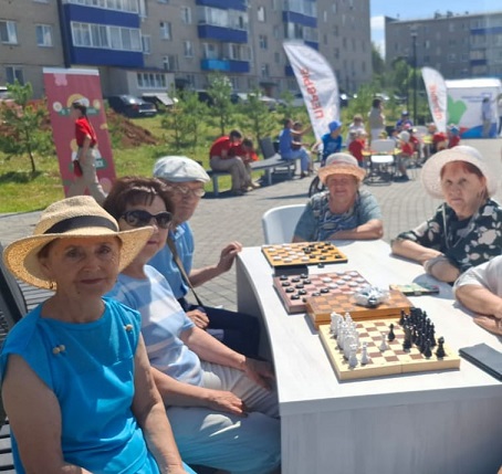 Лето в Менделеевске с шахматами