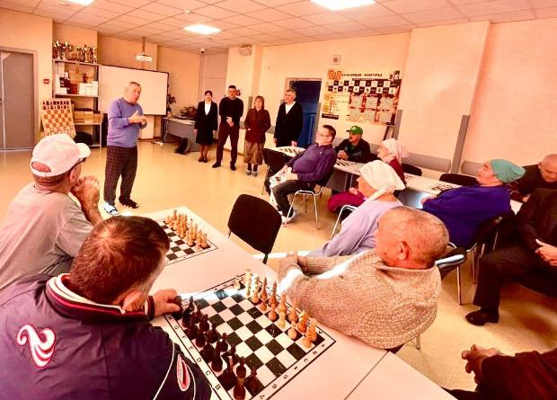 Турнир по шашкам и шахматам в честь дня пожилых