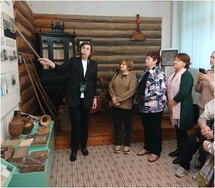 Пенсионеры познакомились с историей старейшего предприятия Пенсионеры познакомились с историей старейшего предприятия