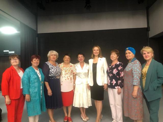 Спектакль в подарок пенсионерам