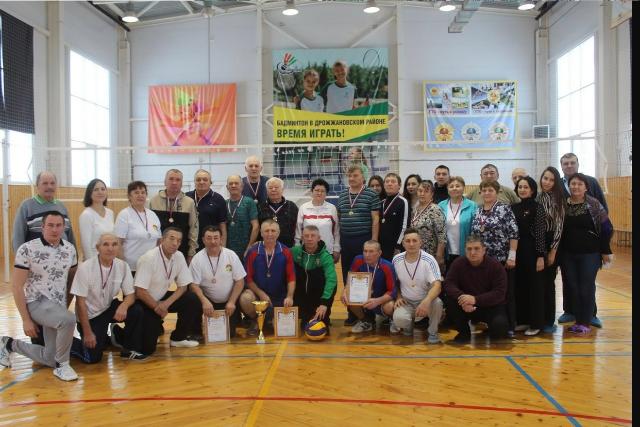 Турнир по волейболу среди пенсионеров Дрожжановского района, посвященный памяти Дамира Алимова
