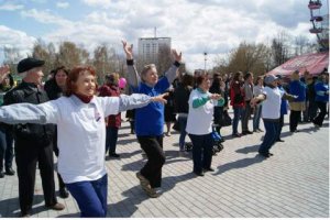 На зарядку становись! На зарядку становись!
