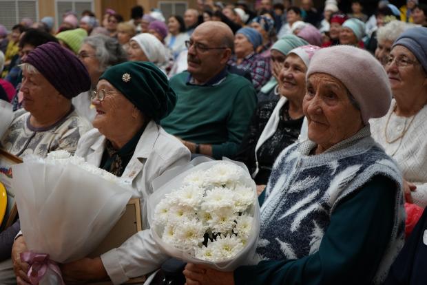 В Азнакаево состоялся большой концерт для наших ветеранов