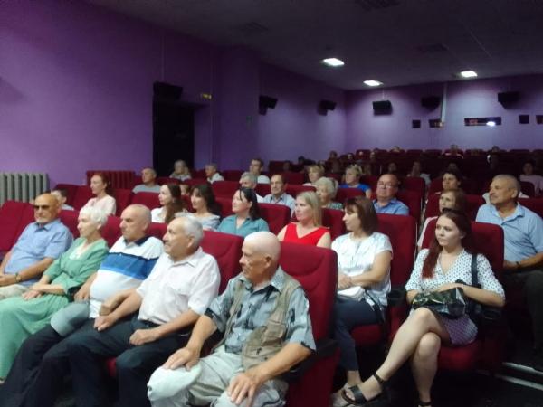 Просмотр фильма «Дороги Победы». 