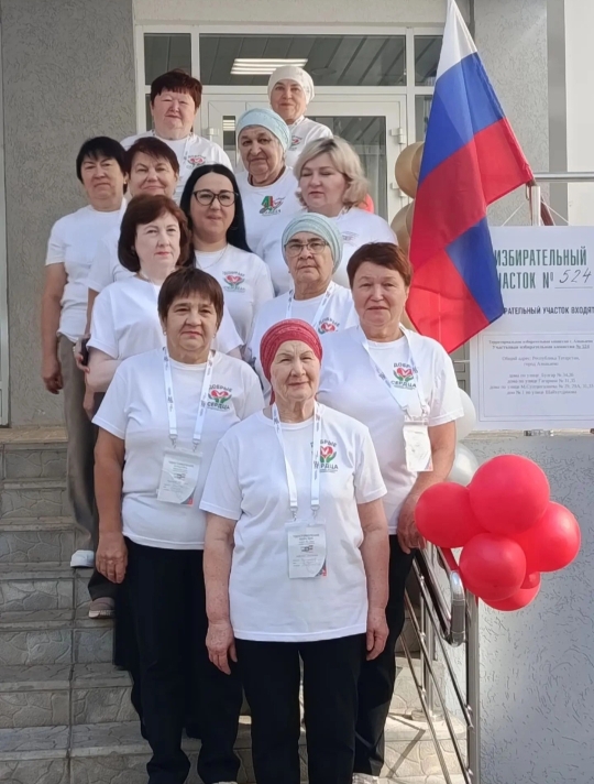 В г.Азнакаево волонтеры на выборах — главные помощники В г.Азнакаево волонтеры на выборах — главные помощники