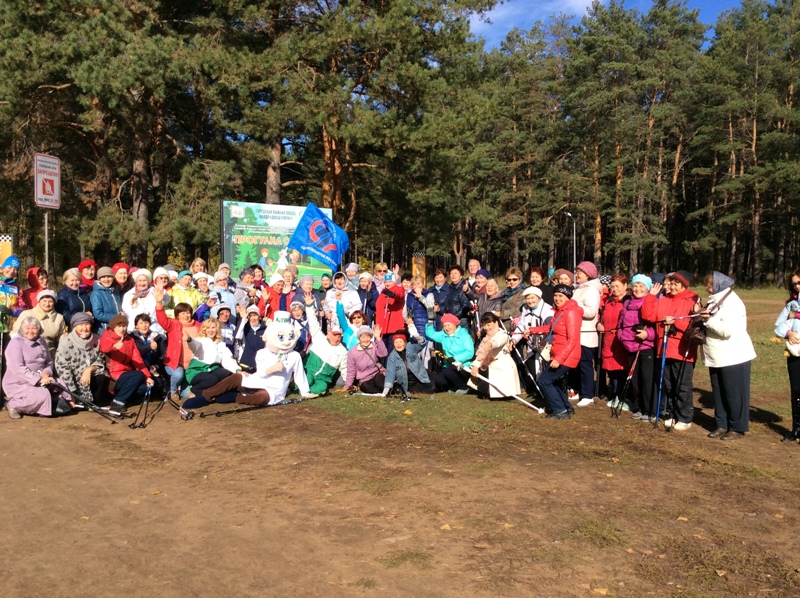 Челнинские пенсионеры приняли участие в проекте  «ПРОГУЛКА С ВРАЧОМ»