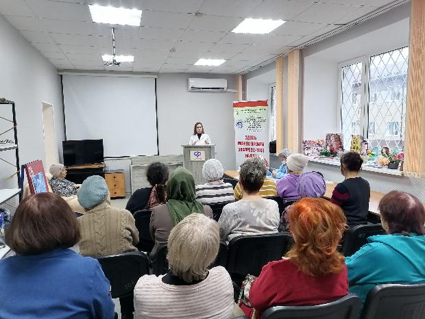 В Центре общения старшего поколения г.Азнакаево провели лекцию на тему: «Вич инфекции». 