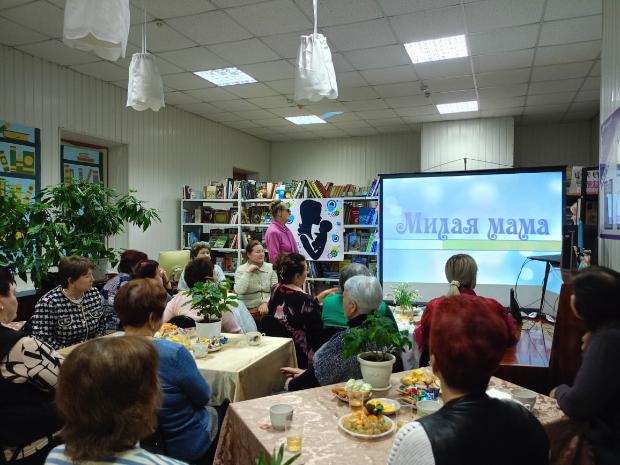 День матери. «Святая должность на земле» 