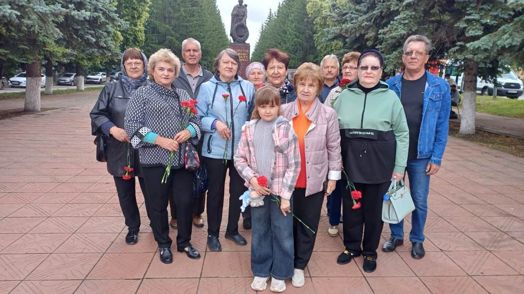 Лениногорск. День памяти и скорби.jpg